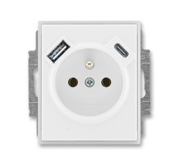 Time®, Element® zásuvka jednonásobná s kolíkem, clonkami a nabíjením USB-A, USB-C 5569E-A32357 01 bílá/ledová bílá ABB