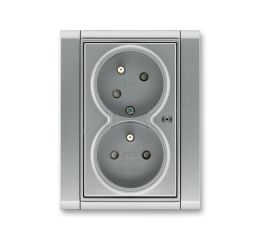 Time® zásuvka dvojnásobná s ochrannými kolíky, clonkami, natočenou dutinou a ochranou před přepětím (akustická signalizace) 5583F-C02357 36 ocelová ABB