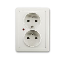 Swing® zásuvka dvojnásobná s ochrannými kolíky a ochranou před přepětím 5592G-C02349 S1 světle šedá ABB