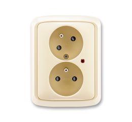 Tango® zásuvka dvojnásobná s ochrannými kolíky, natočenou dutinou, přepěťovou ochranou, bezšroubové svorky 5593A-C02357 C slonová kost ABB
