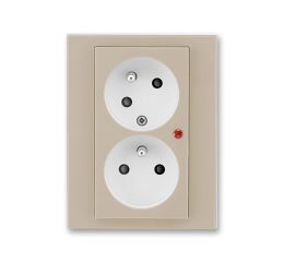 Levit® zásuvka dvojnásobná s ochranou před přepětím 5593H-C02357 18 macchiato/bílá ABB