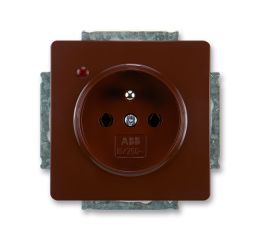 Swing® zásuvka jednonásobná s ochranným kolíkem a ochranou před přepětím, šroubové svorky 5598G-A02349 H1 hnědá ABB