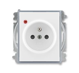 Element®, Time® zásuvka jednonásobná s ochranným kolíkem, clonkami, ochranou před přepětím 5599E-A02357 04 bílá/ledová šedá ABB