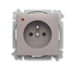 Zoni® zásuvka jednonásobná s clonkami a ochranou před přepětím 6699T-A06657 244 greige ABB