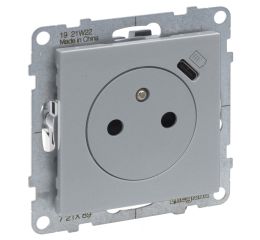 Suno zásuvka 2p+T s USB-C nabíječkou, barva hliník, automatické svorky, Legrand 721389