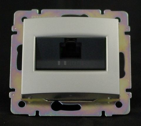 Valena zásuvka datová 1xRJ45/CAT.6UTP stříbrná typ 770242 Legrand