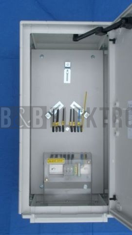Elektroměrová rozvodnice ER112/PVP7P  jednotarif třífázová do výklenku pro ČEZ, E.ON