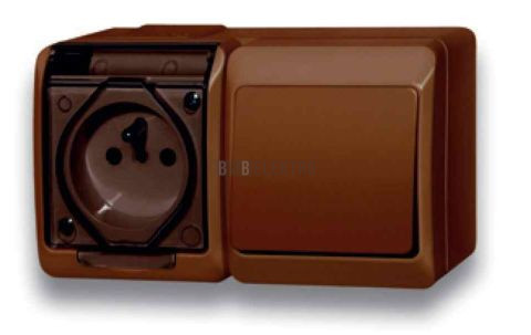 GALATEA IP44 Přepínač střídavý č.6+zásuvka 2P+PE (hnědá / průhledné víčko) typ 5327-19 famatel