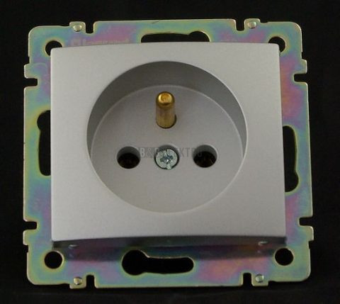 Valena zásuvka 230V stříbrná 770196 Legrand
